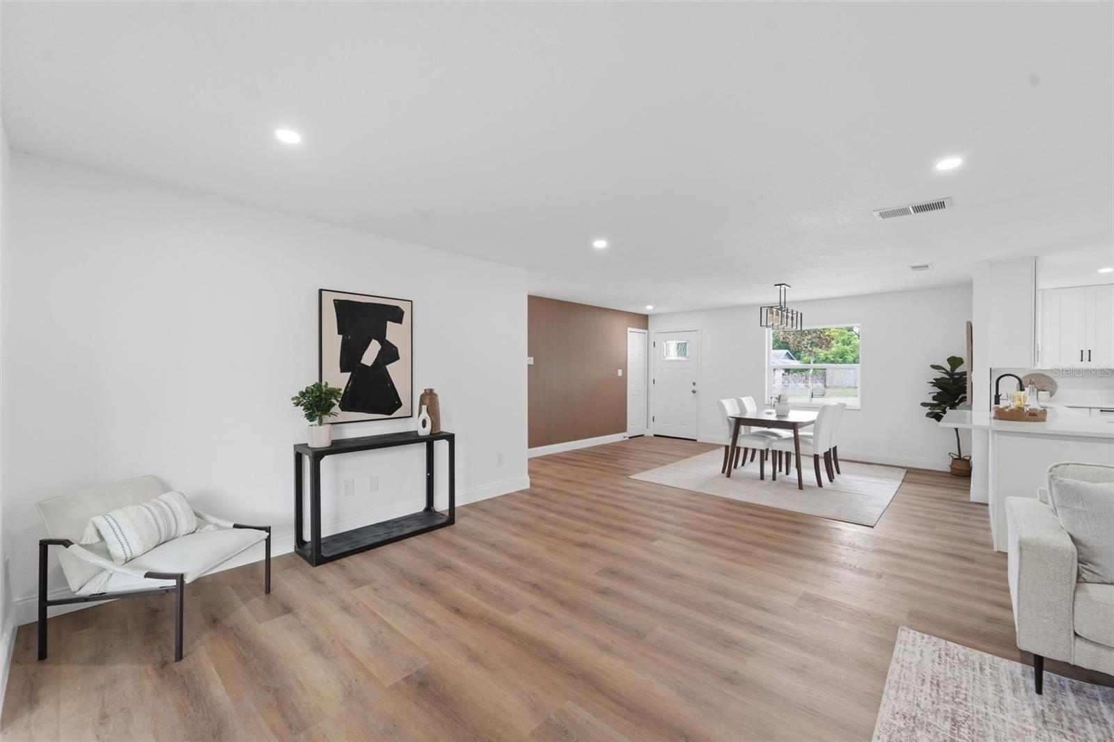 ROLLING OAKS - Residential
