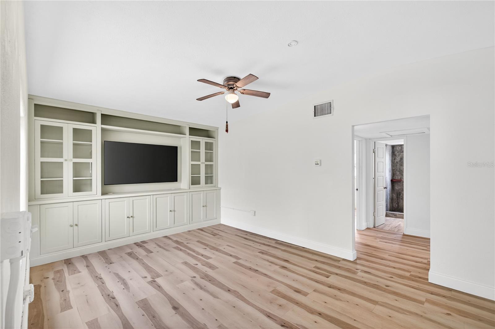 LAKE BARTON SHORES - Residential
