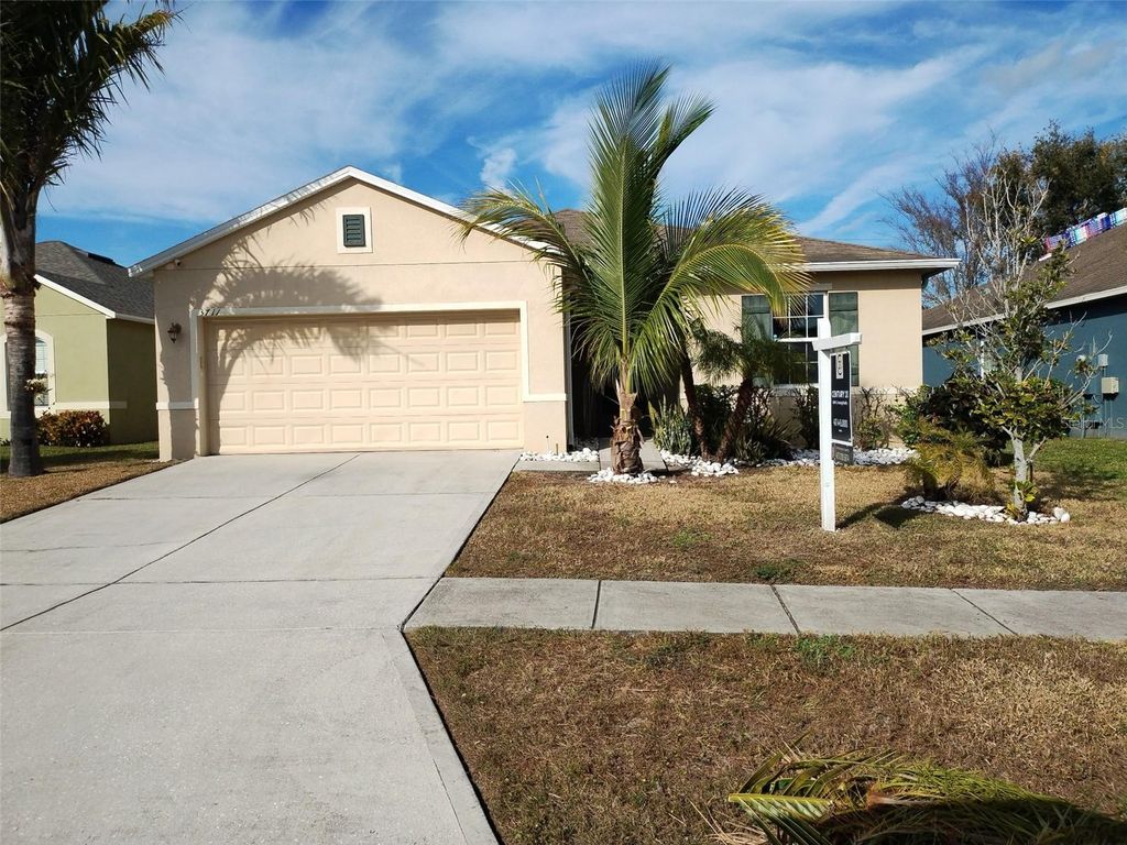 Photo of 3711 Julius Estates Boulevard, Winter Haven, FL 33881 (MLS # S5144917)