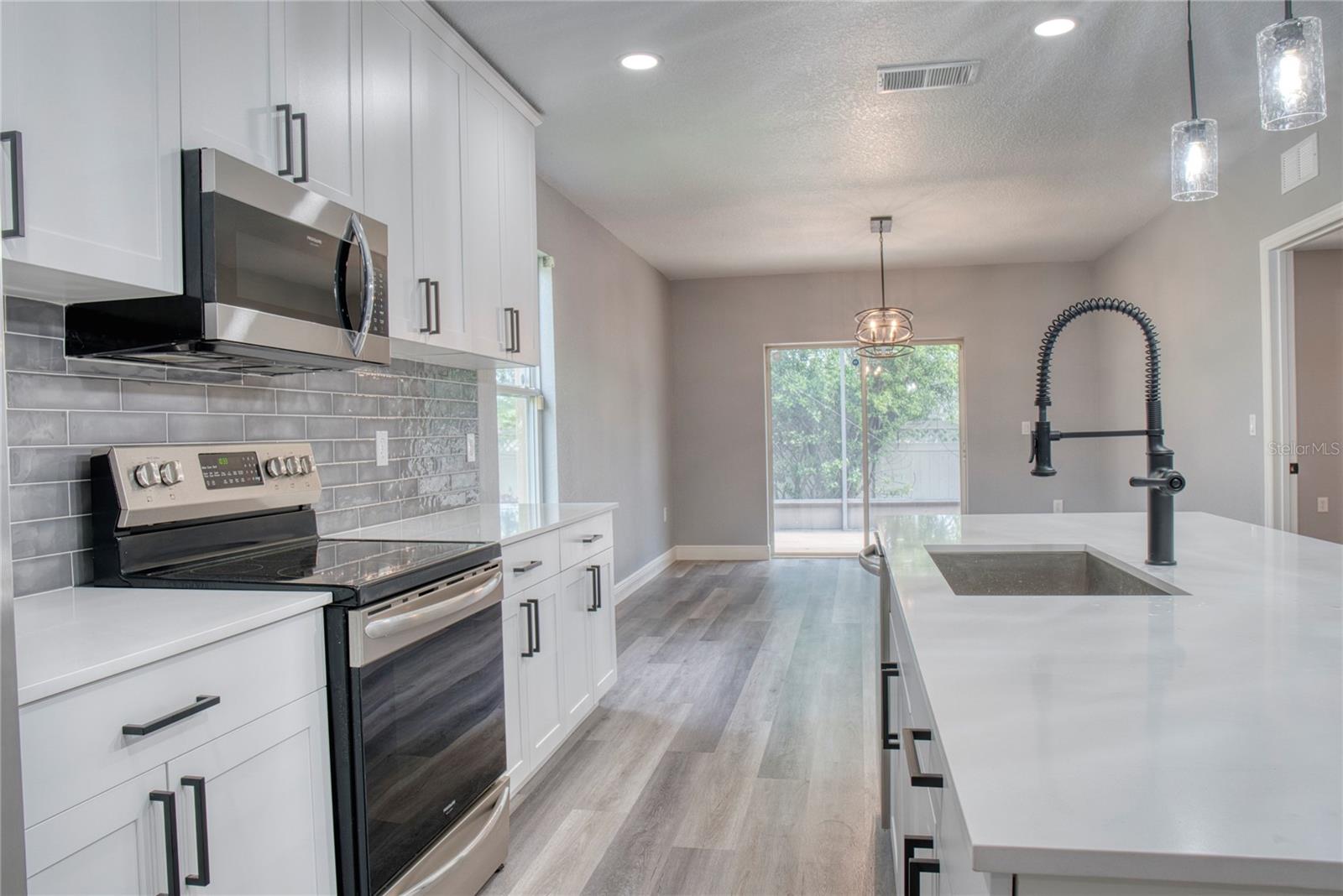 LAKE SMART ESTATES - Residential