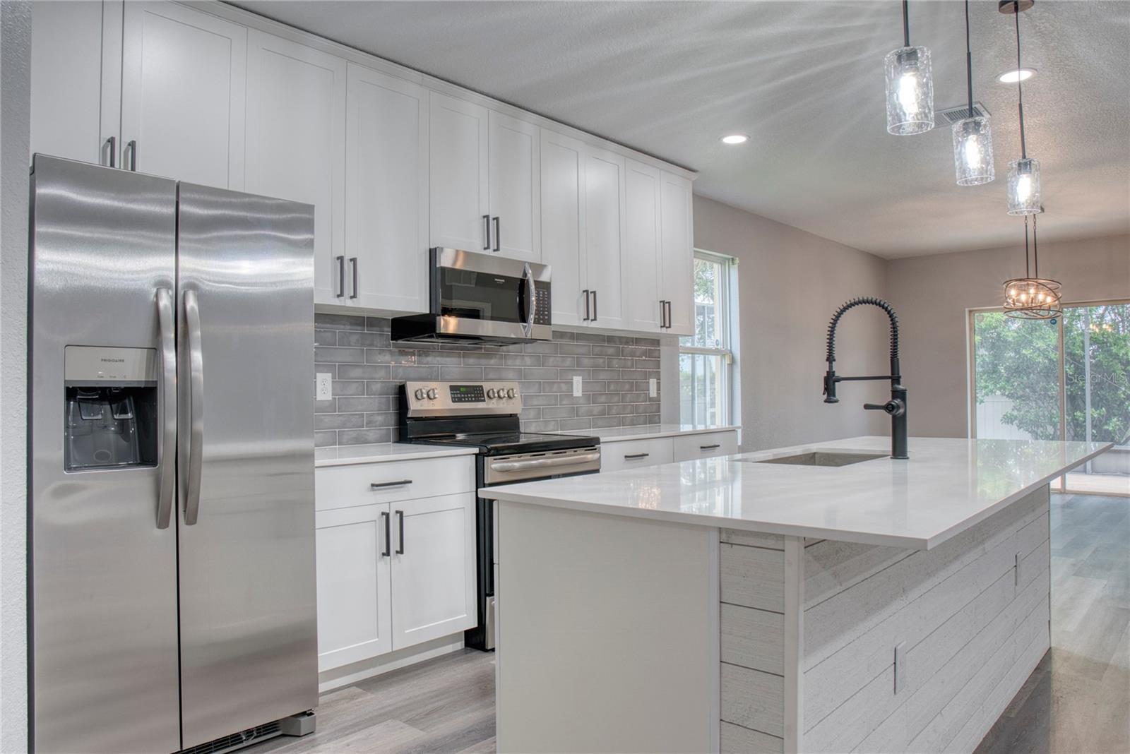 LAKE SMART ESTATES - Residential