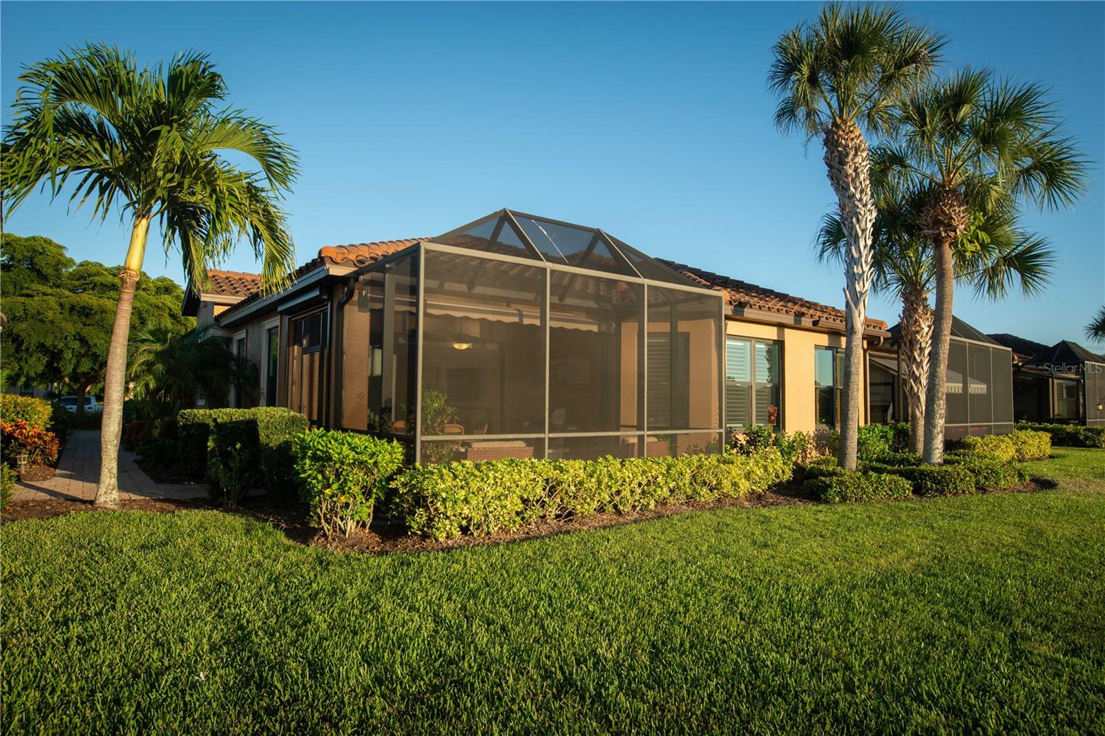 ESPLANADE BY SIESTA KEY - Residential Lease