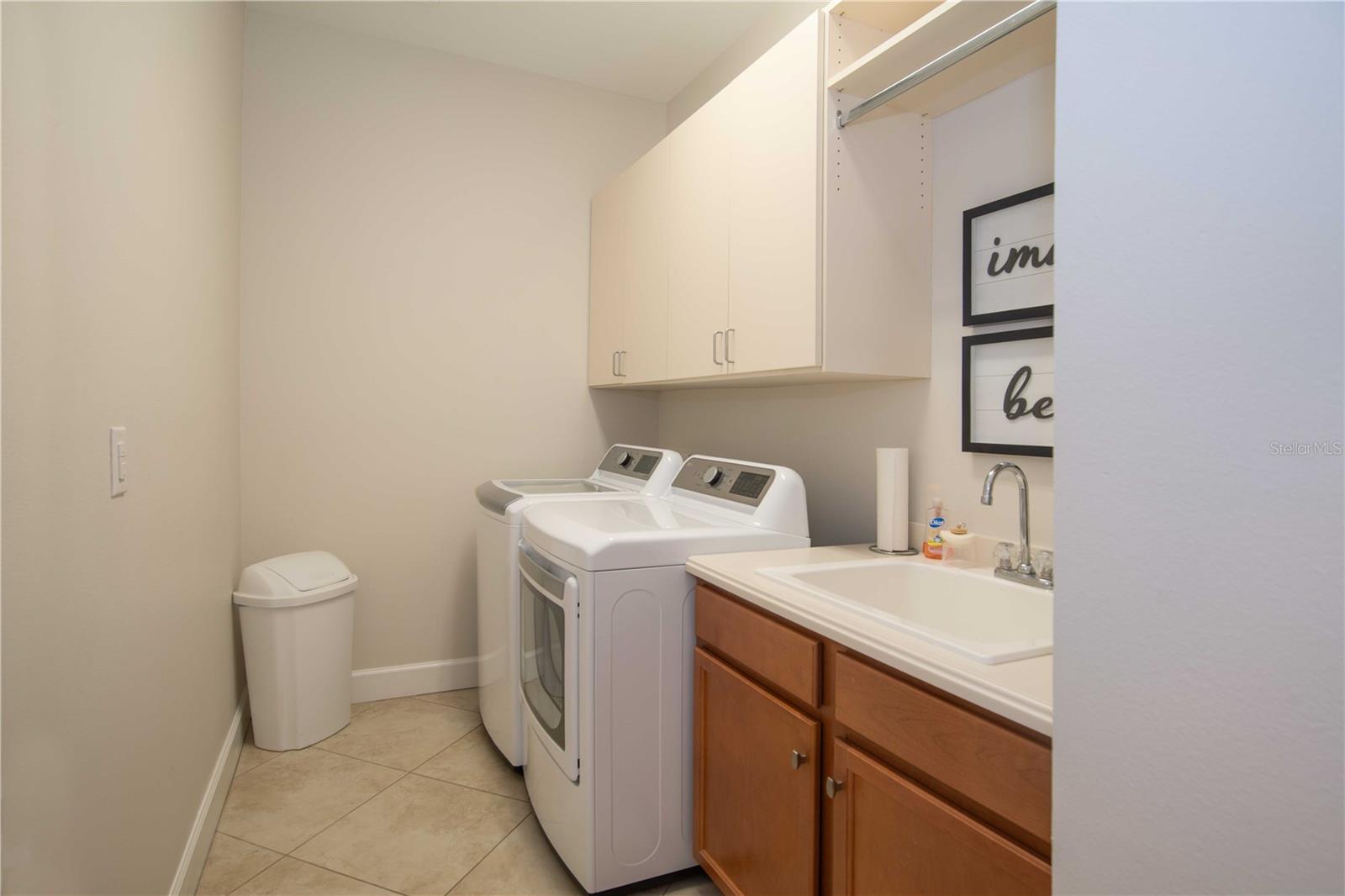 ESPLANADE BY SIESTA KEY - Residential Lease