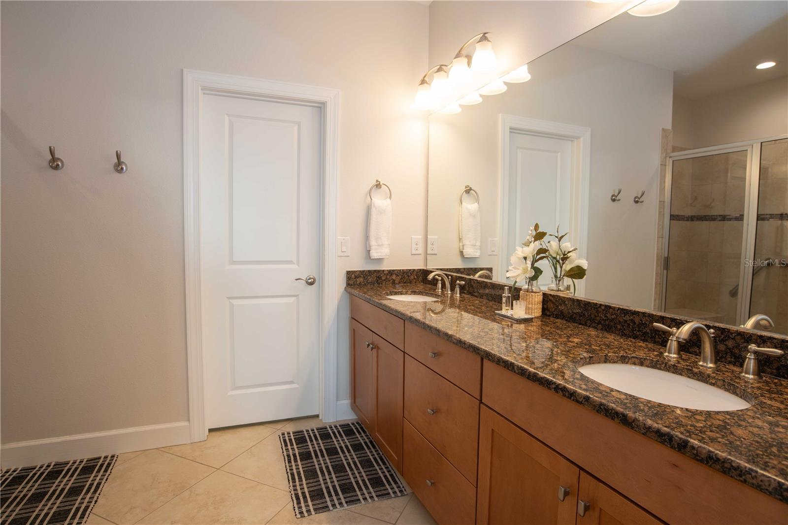 ESPLANADE BY SIESTA KEY - Residential Lease