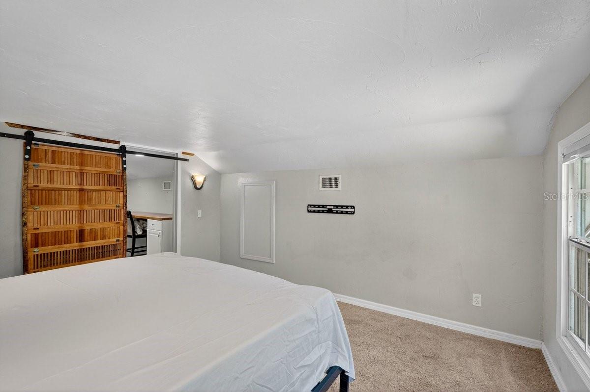 VILLAGE PINE RUN - Residential