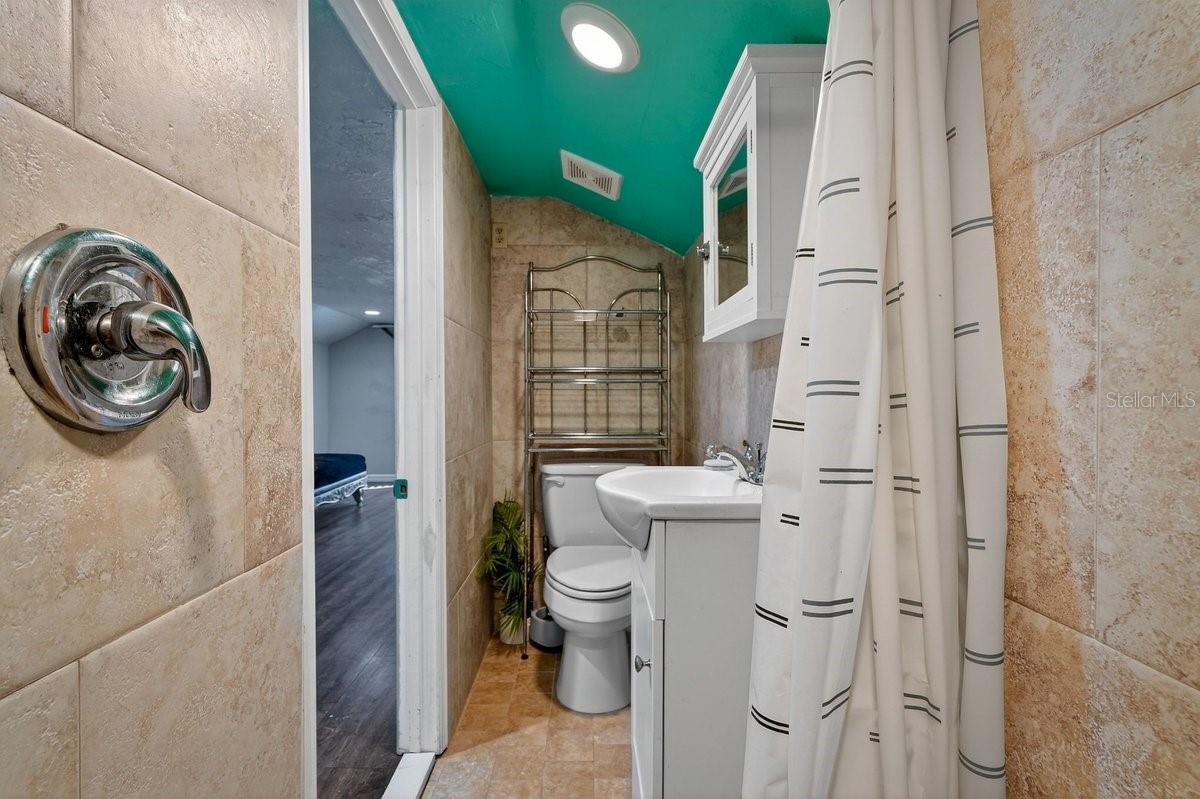 VILLAGE PINE RUN - Residential