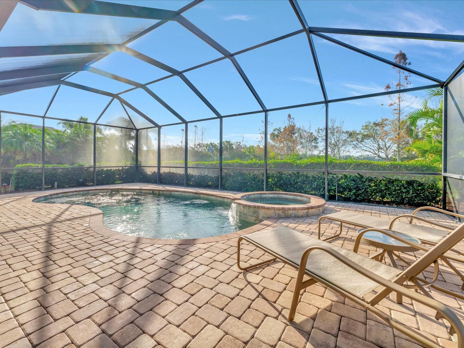 RIVER STRAND - Residential