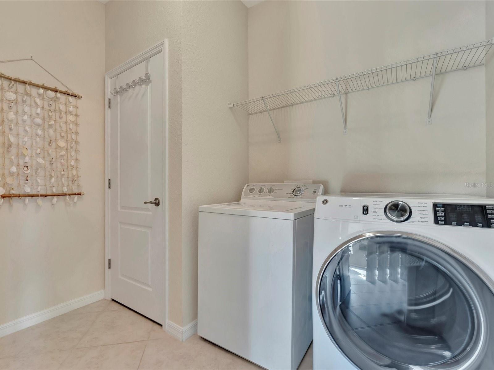 RIVER STRAND - Residential