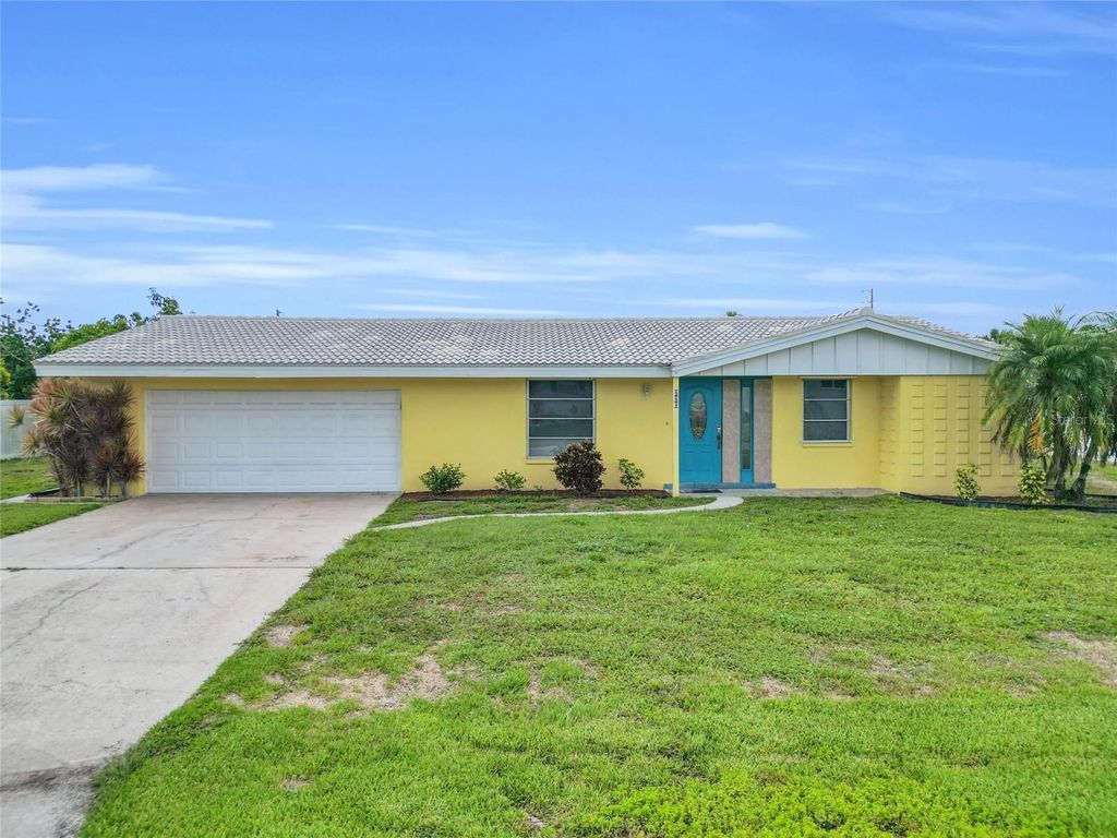 Photo of 644 Bonita Court, Punta Gorda, FL 33950 (MLS # C7511732)