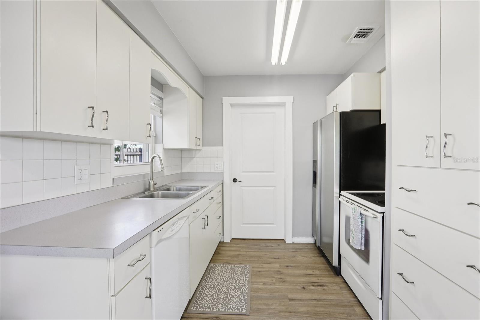 GREENDALE ESTATES 3RD ADD - Residential