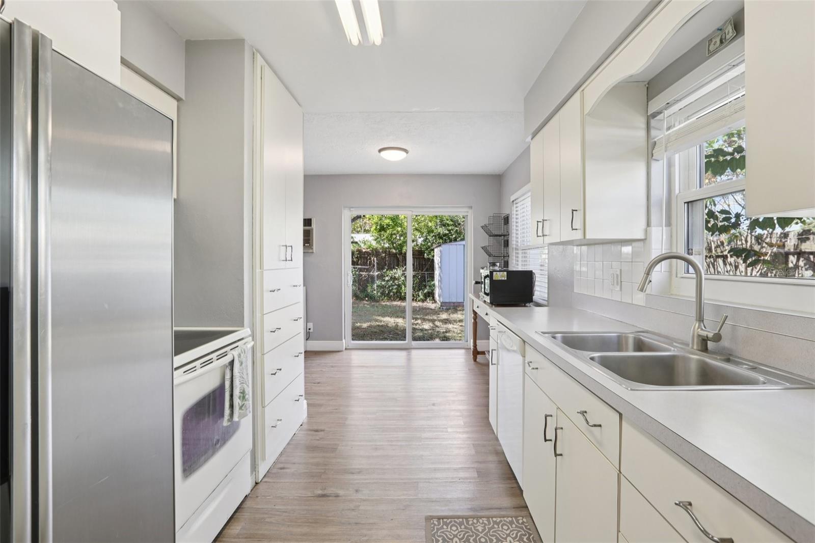 GREENDALE ESTATES 3RD ADD - Residential