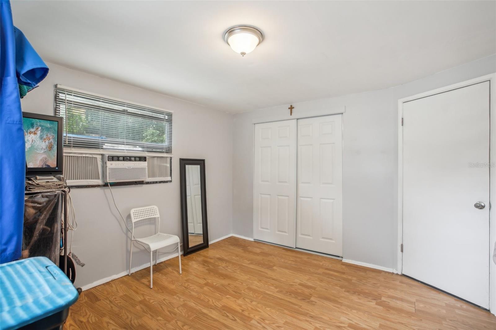 SEMINOLE GARDENS - Residential