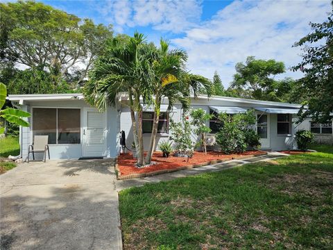 Photo of 10821 105th Street, Largo, FL 33773 (MLS # TB8499201)