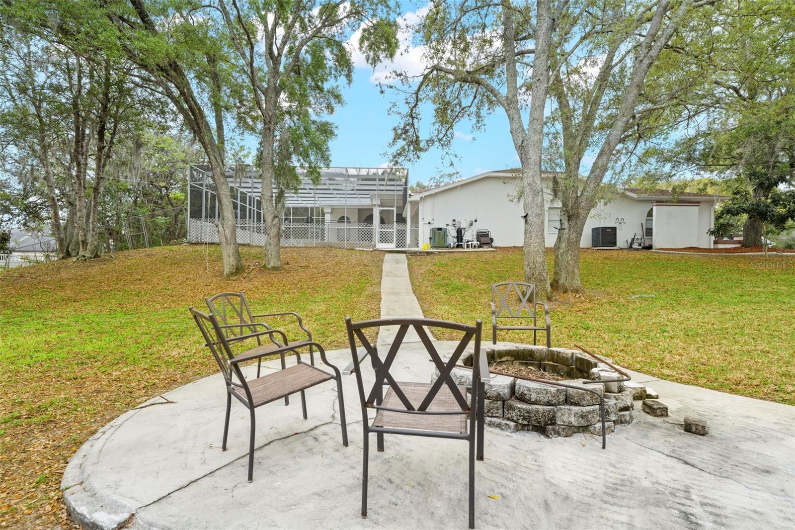 EAST LINDEN ESTATE - Residential