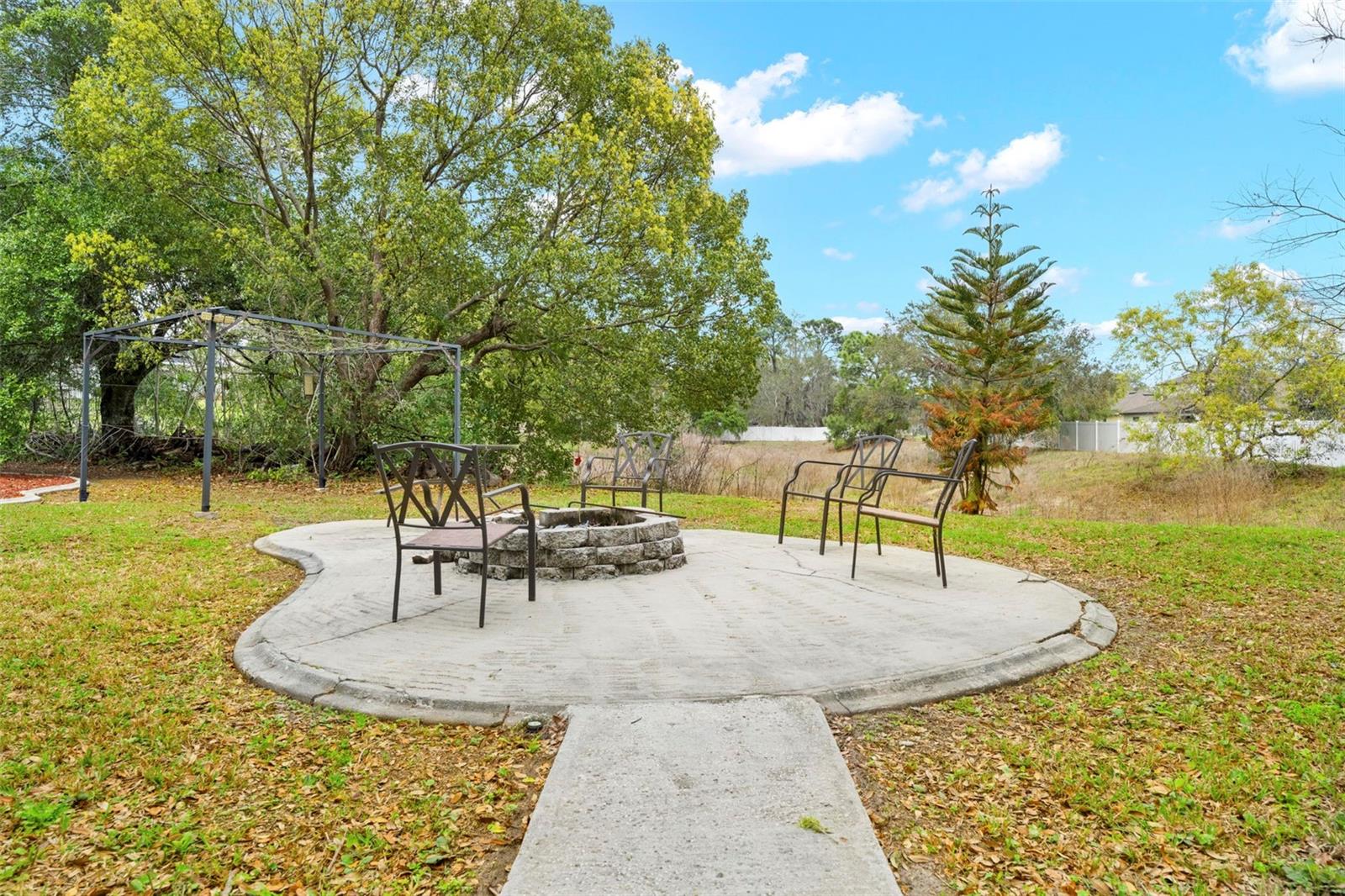 EAST LINDEN ESTATE - Residential