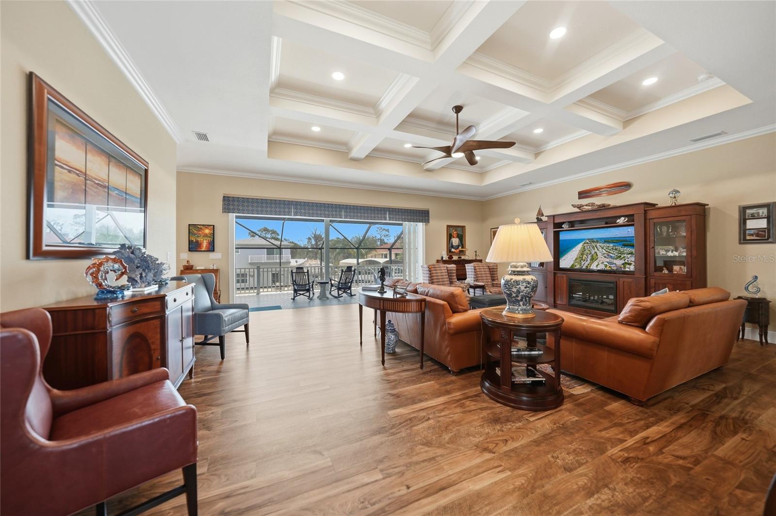 PINE COVE - Residential