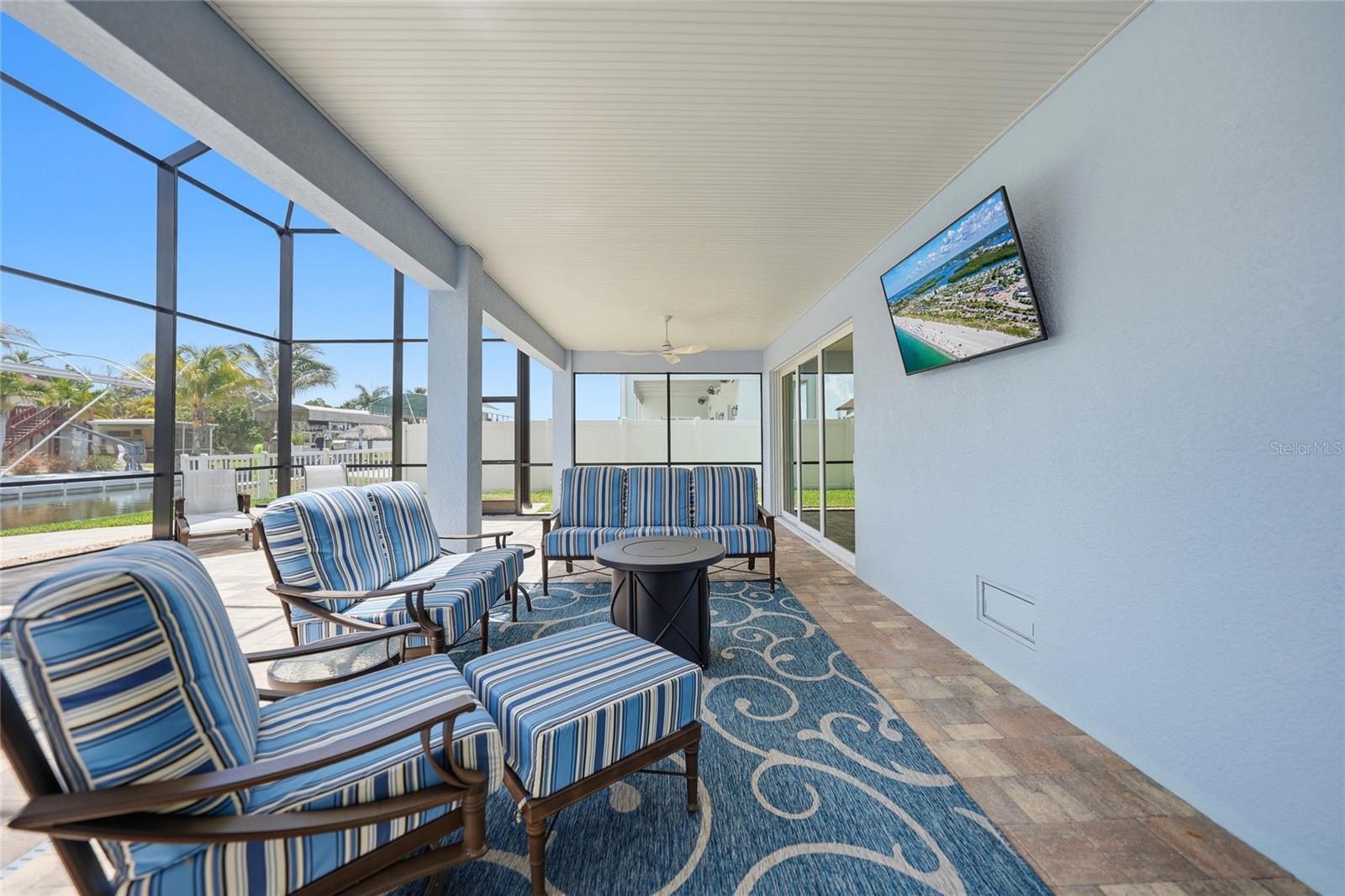 PINE COVE - Residential