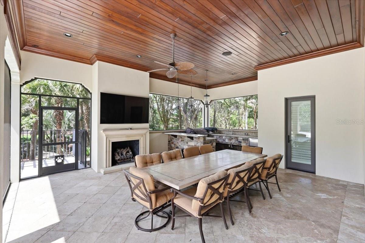 GARDENS/ISLEWORTH UN #2 - Residential