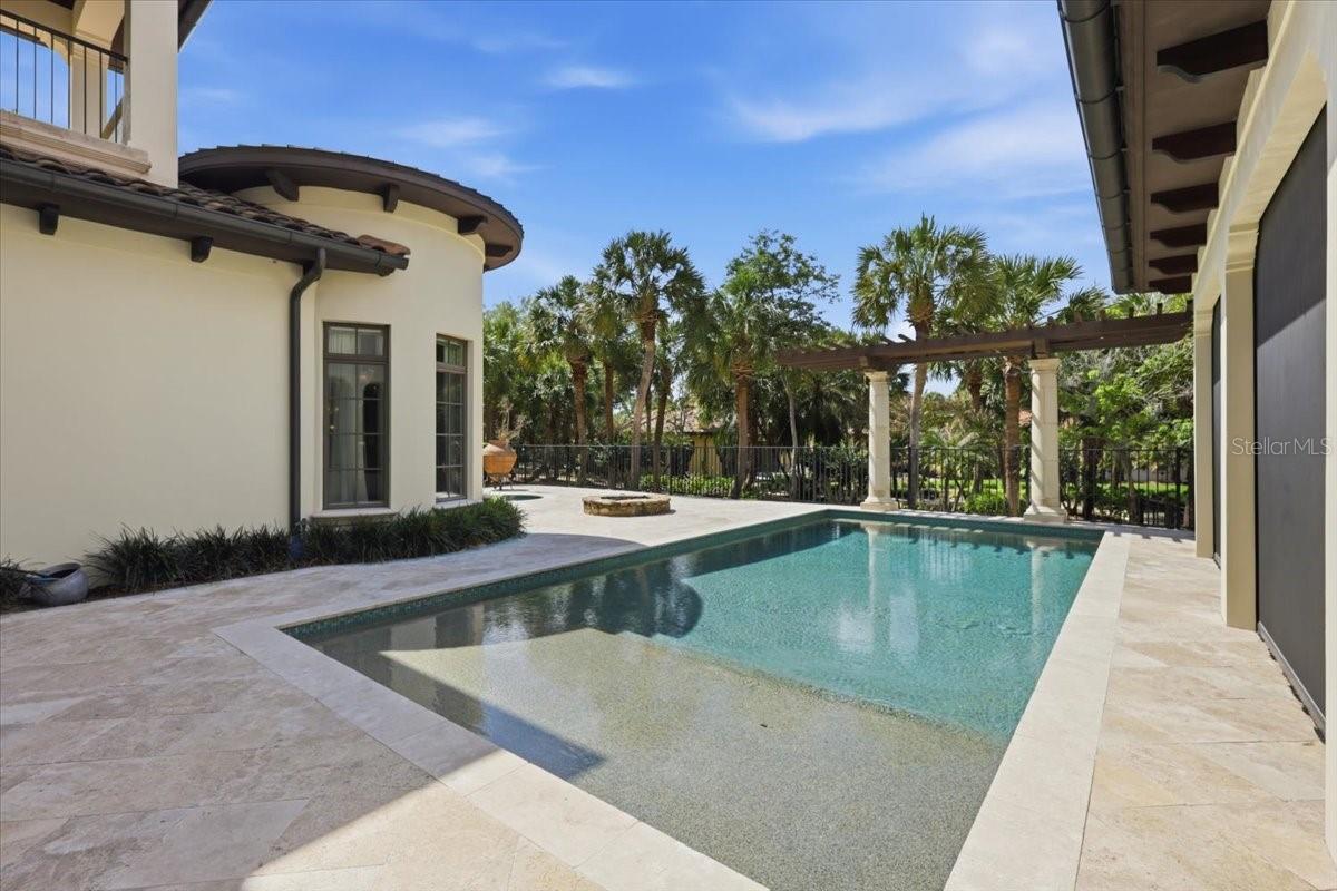 GARDENS/ISLEWORTH UN #2 - Residential