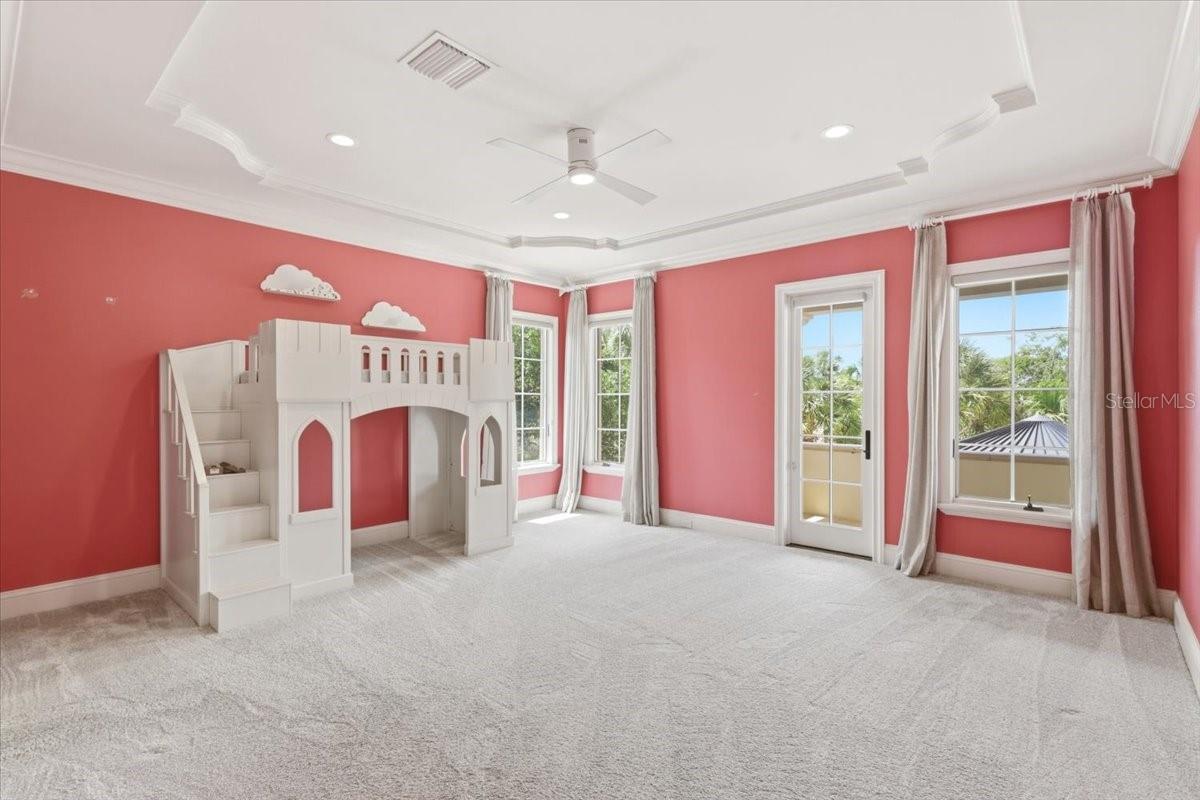 GARDENS/ISLEWORTH UN #2 - Residential