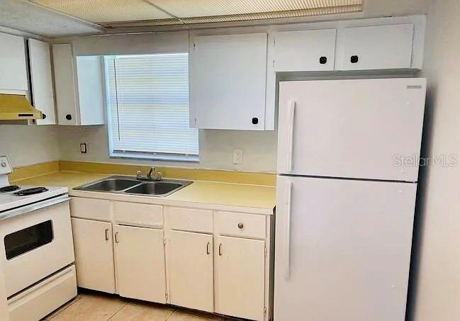 SUNSET TERRACE SUB - Residential Lease