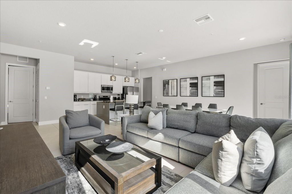 Photo of 7760 Sandy Ridge Drive #102, Reunion, FL 34747 (MLS # S5141421)