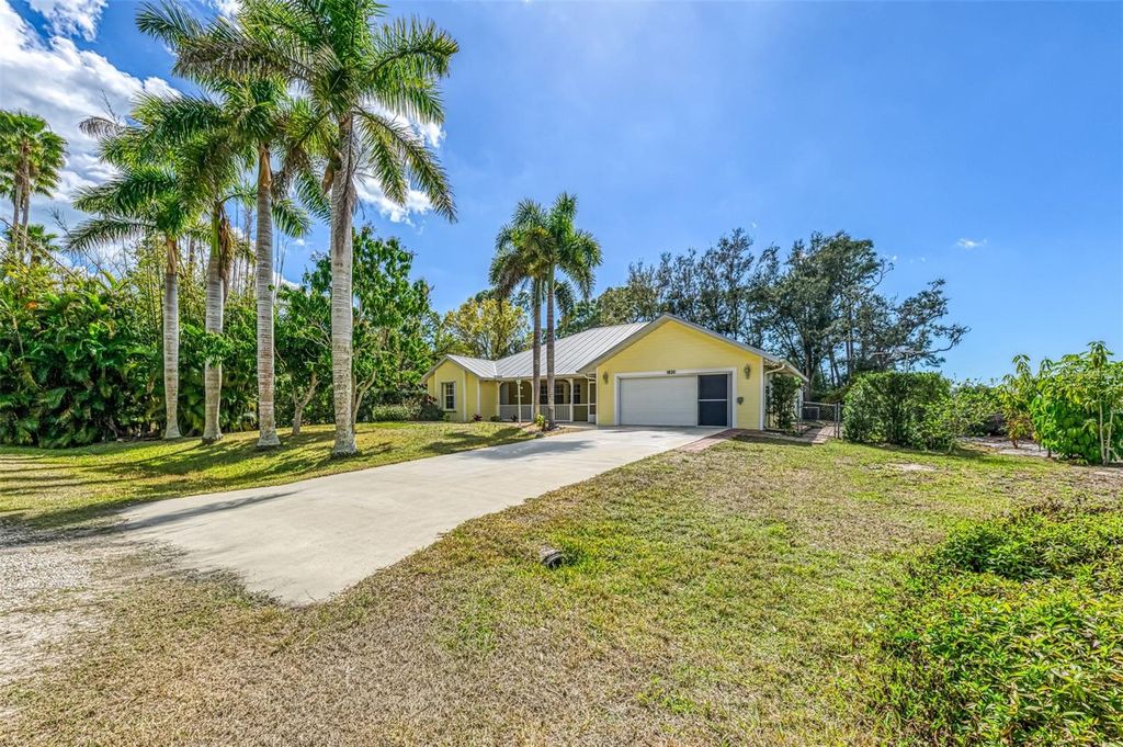 Photo of 1830 Bahia Terrado, Englewood, FL 34223 (MLS # D6146981)