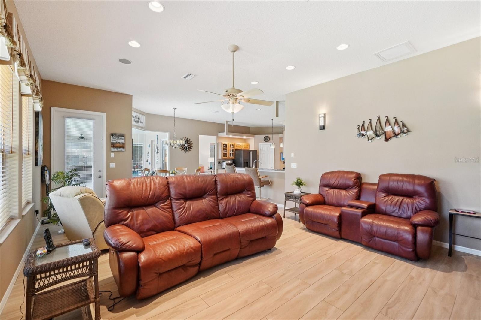 SPRING HILL - Residential