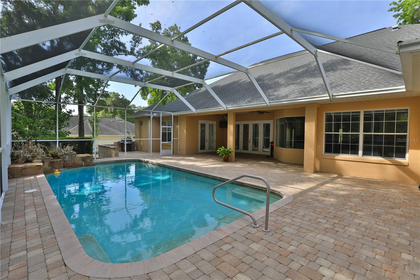 COUNTRY CLUB/OCALA UN 01 - Residential