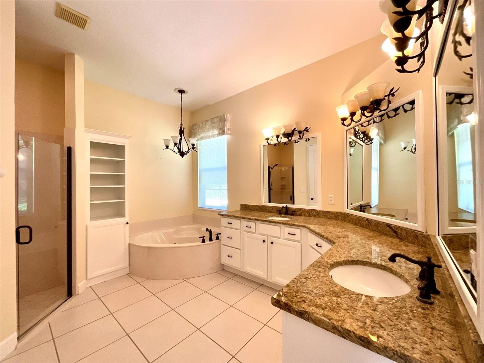 COUNTRY CLUB/OCALA UN 01 - Residential