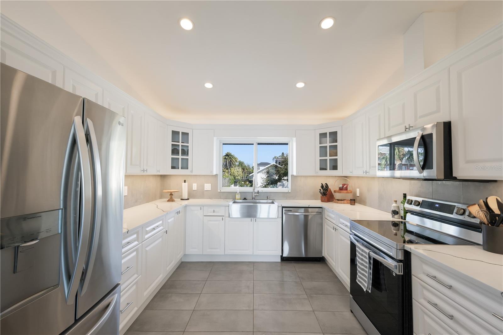 CONQUISTADOR BAYSIDE - Residential