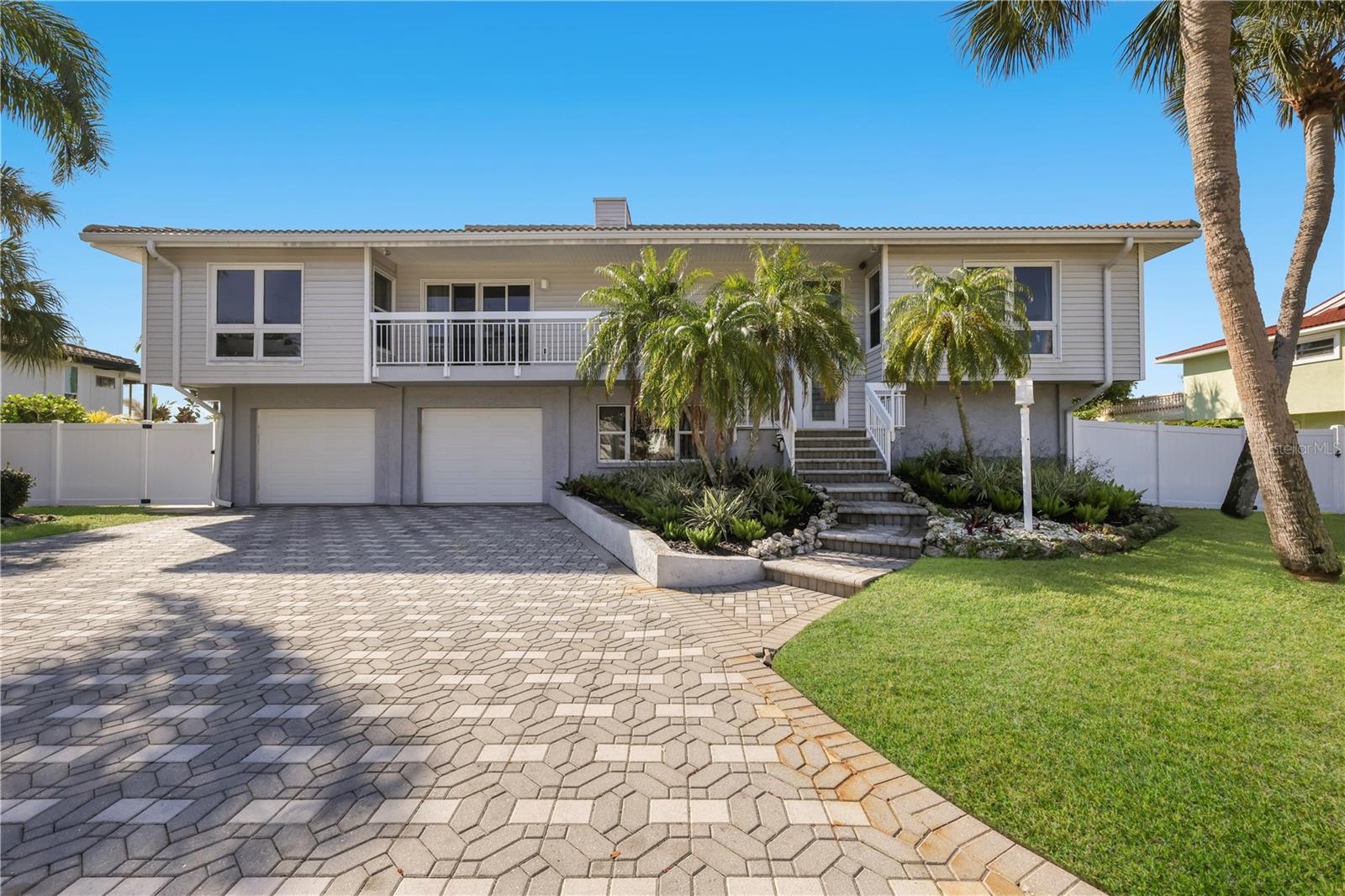 CONQUISTADOR BAYSIDE - Residential