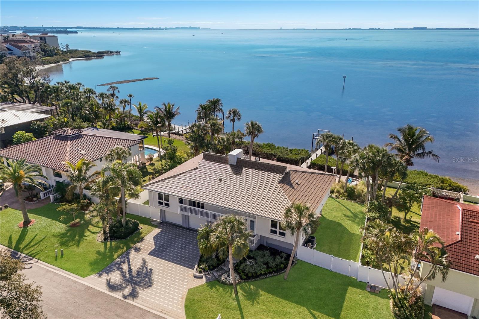 CONQUISTADOR BAYSIDE - Residential