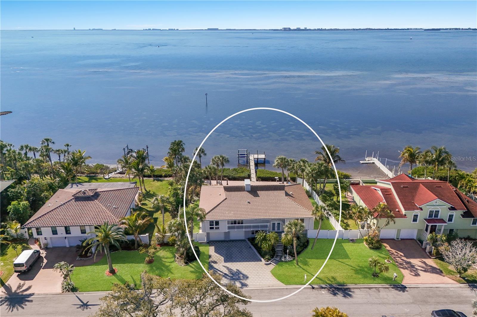 CONQUISTADOR BAYSIDE - Residential