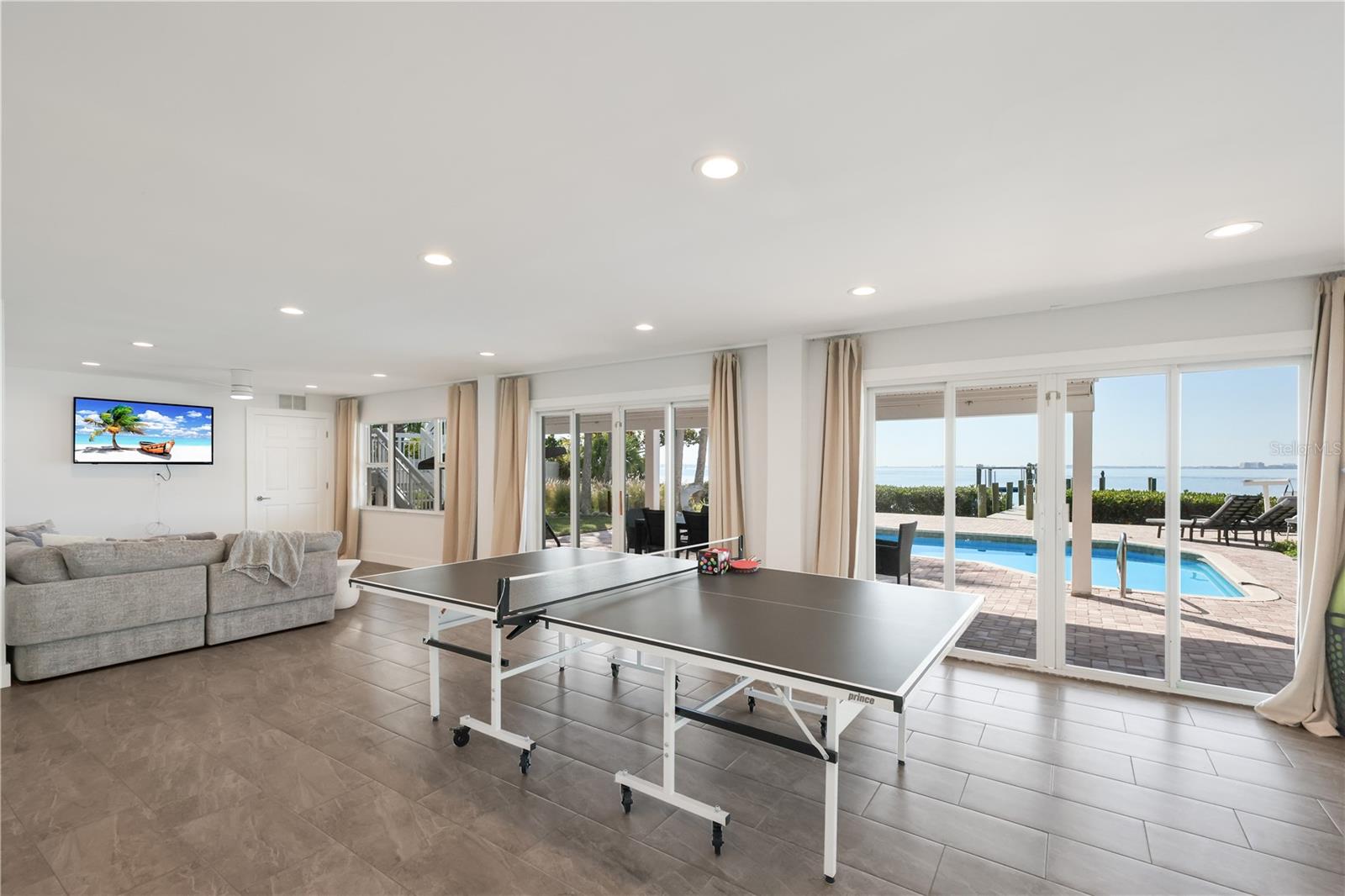 CONQUISTADOR BAYSIDE - Residential