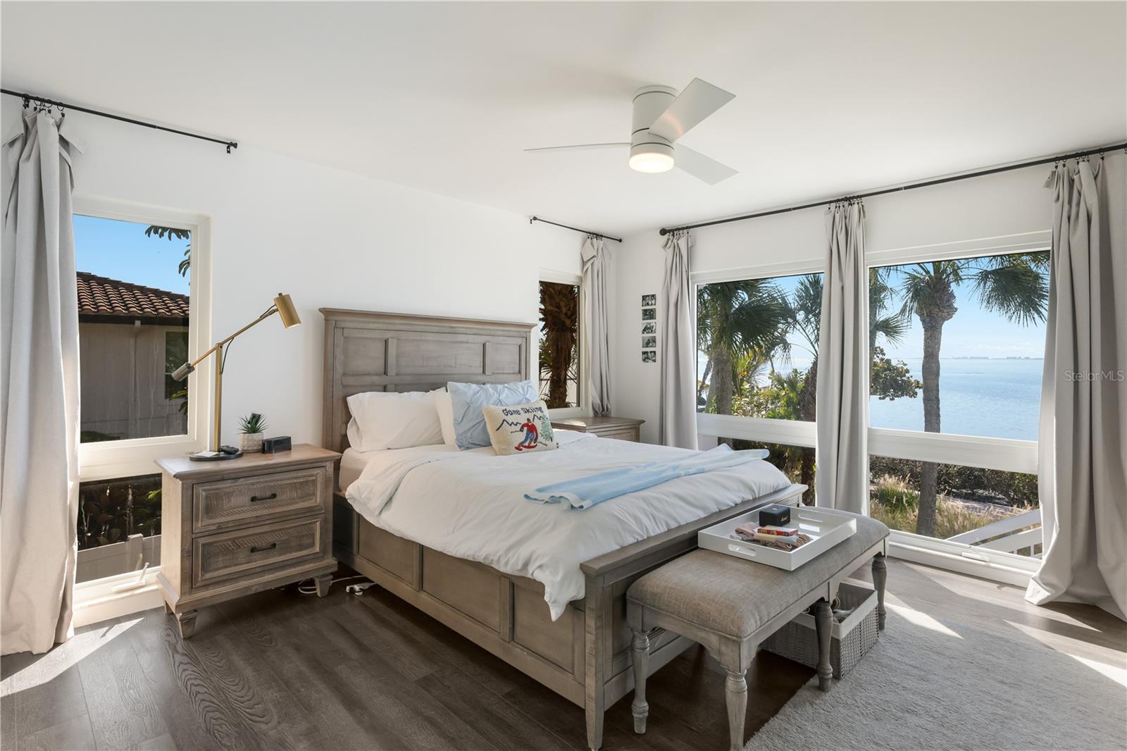 CONQUISTADOR BAYSIDE - Residential