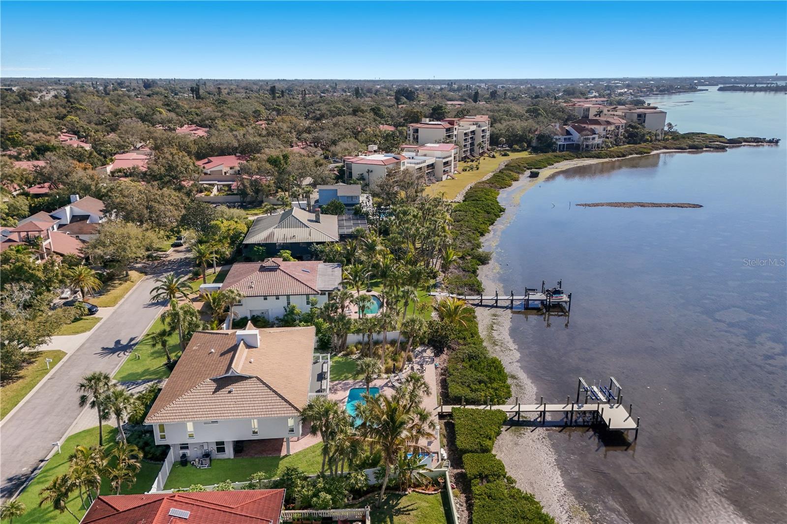 CONQUISTADOR BAYSIDE - Residential