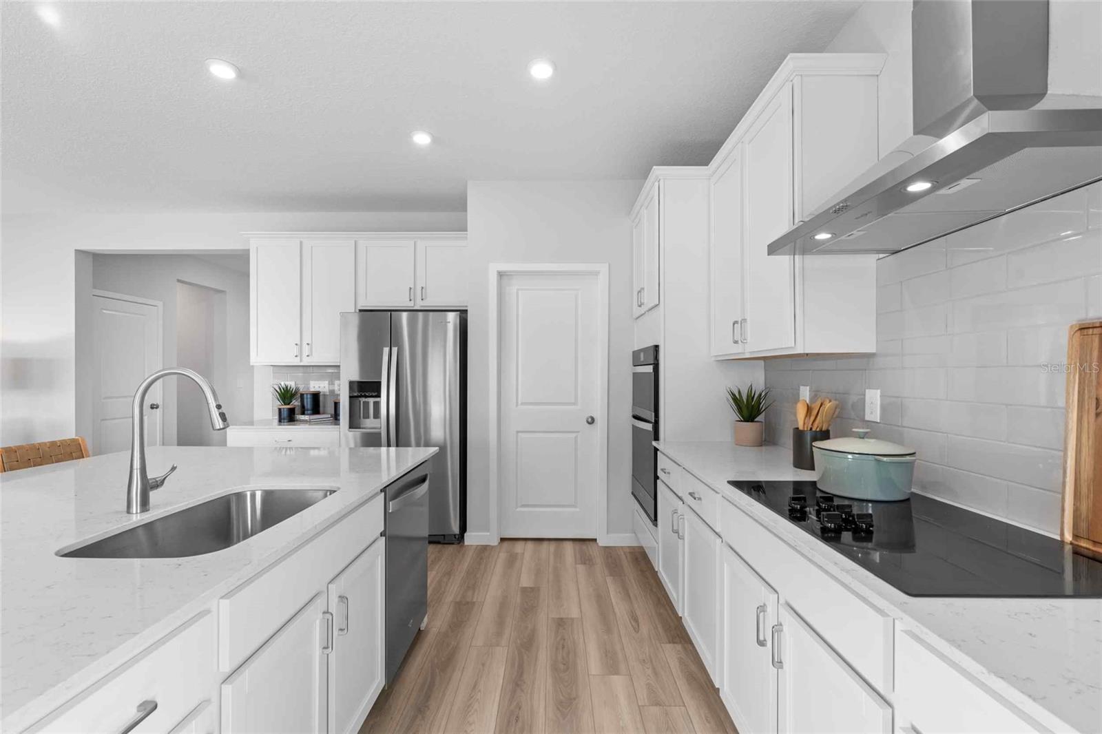RESERVE EAST - Residential
