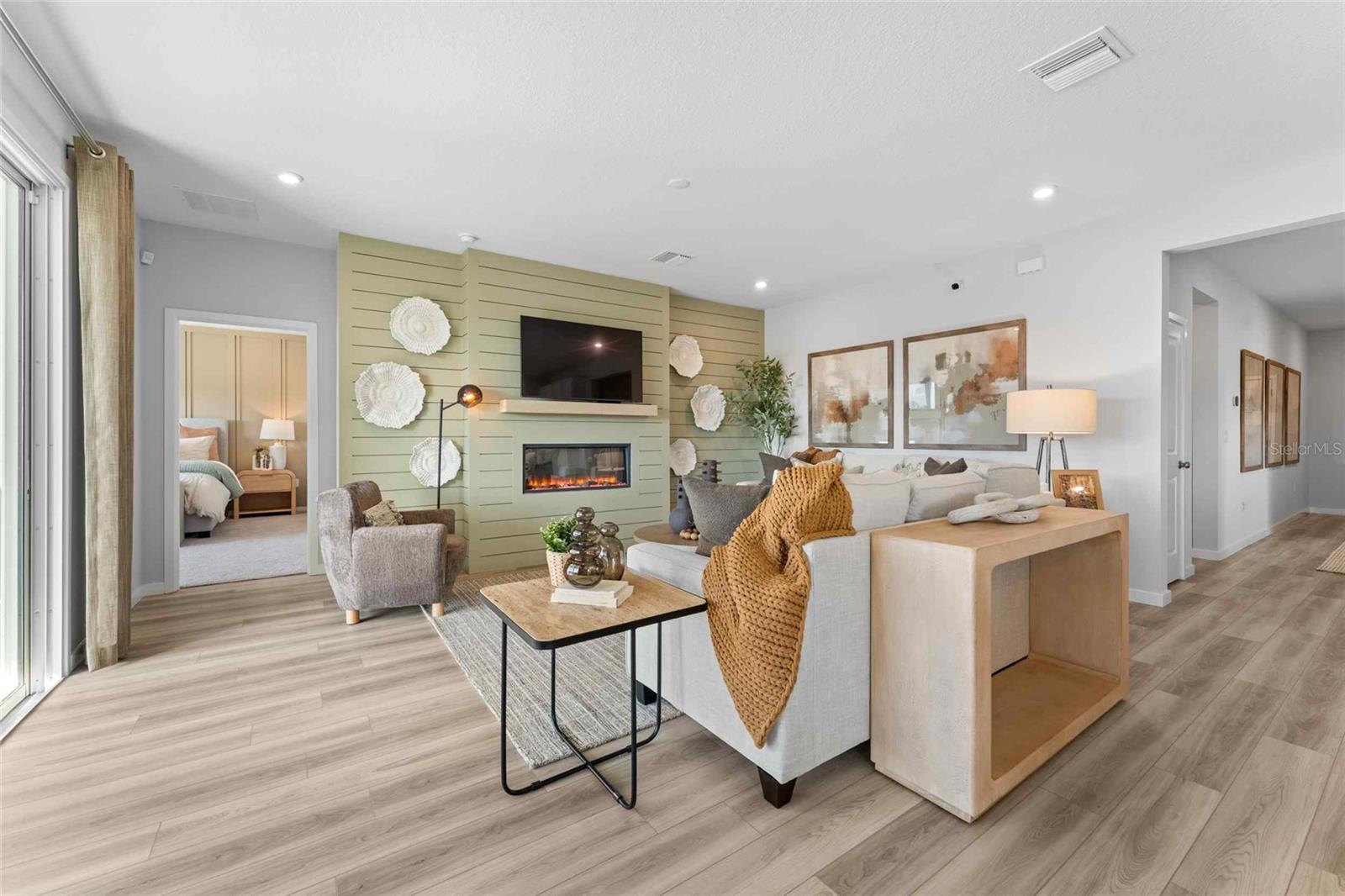 RESERVE EAST - Residential
