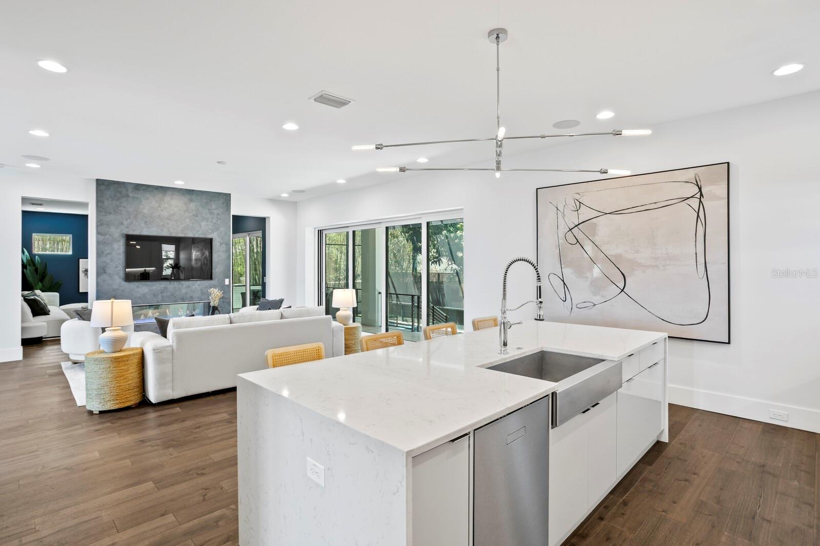 DAVIS ISLANDS BYARS THOMPSON ADD - Residential