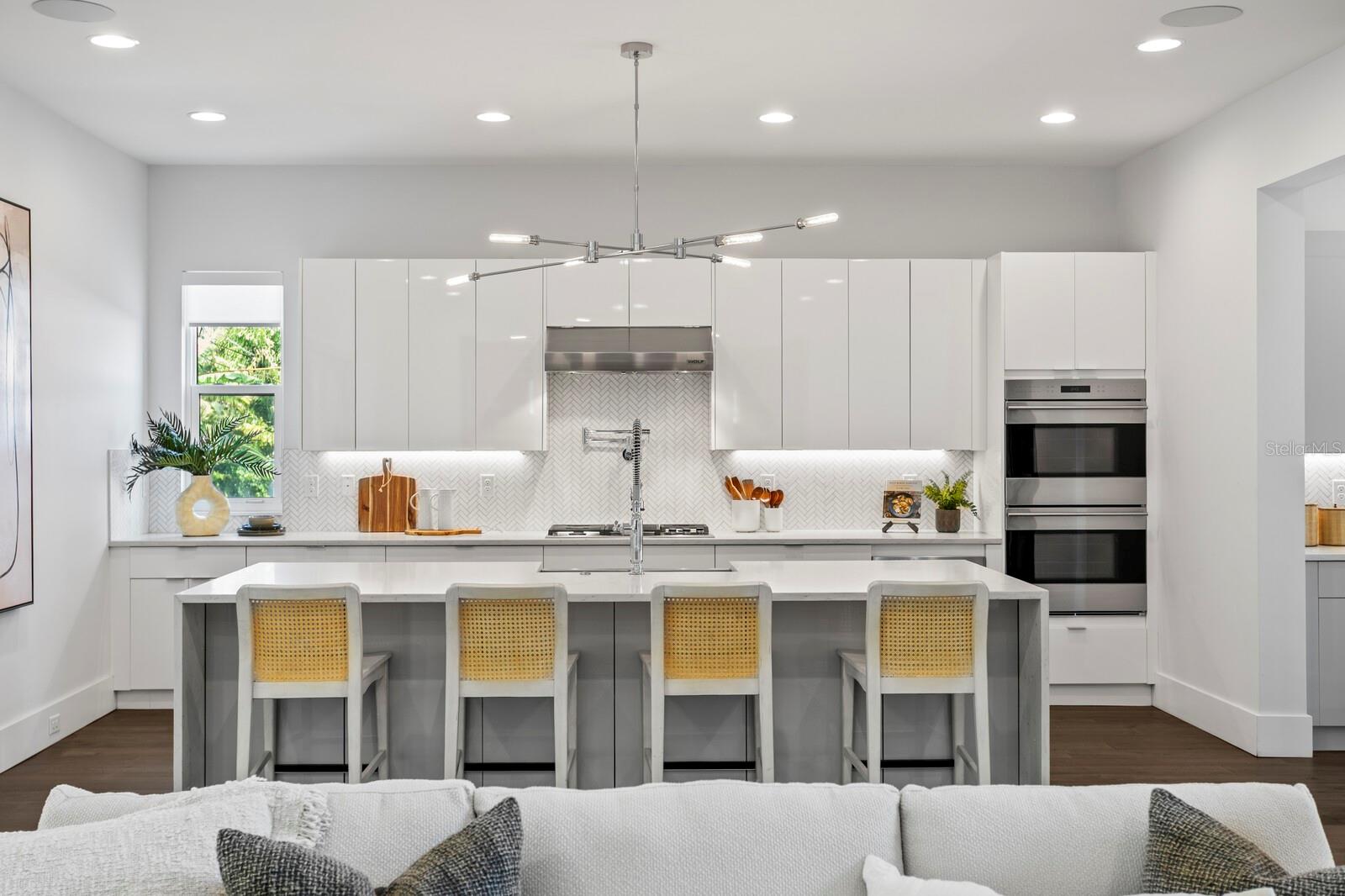 DAVIS ISLANDS BYARS THOMPSON ADD - Residential