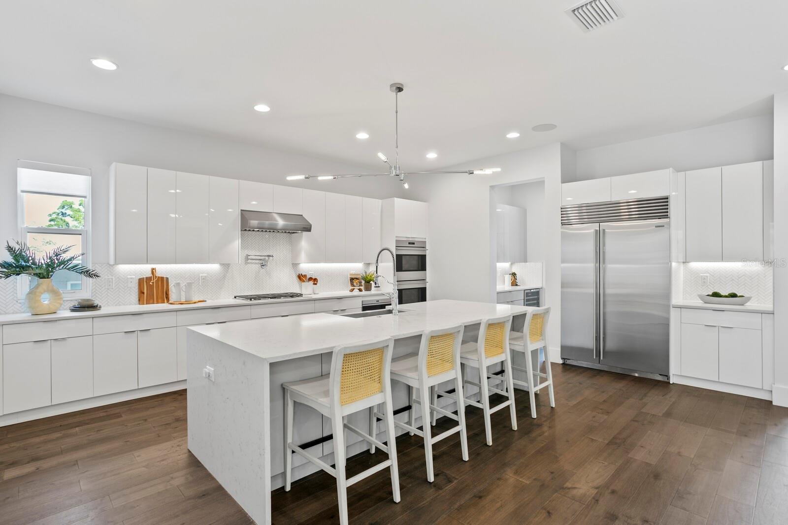 DAVIS ISLANDS BYARS THOMPSON ADD - Residential