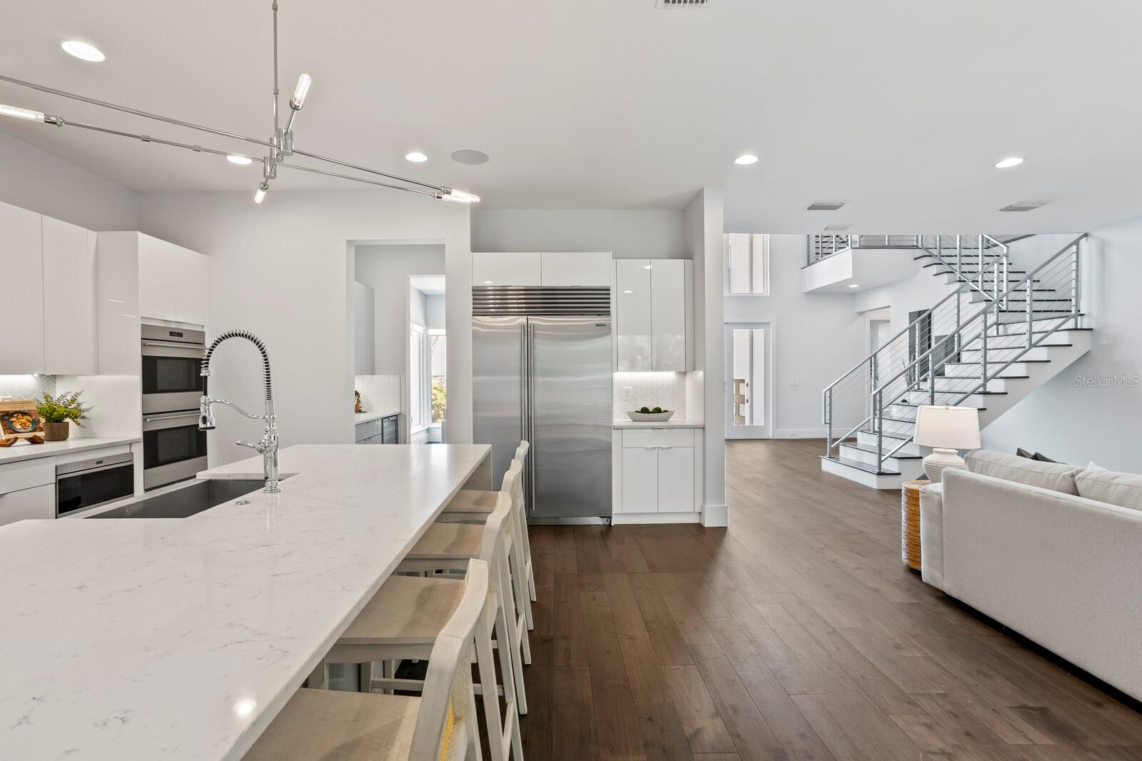 DAVIS ISLANDS BYARS THOMPSON ADD - Residential