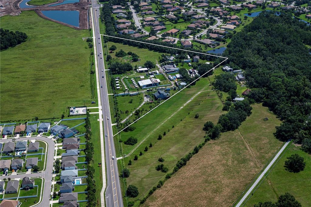 Photo of 211 Rye Road NE, Bradenton, FL 34212 (MLS # A4688414)