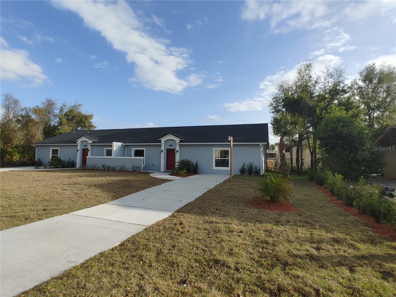 Move-in ready, absolutely beautiful upscale duplex, huge 12,000 sf lot. Featured, 3 Bed, 2 Bath, Open Space Layout For Large Family, Kitchen Island Combo Room Overlooking Great Room, All Tile Floors, Modern Kitchen With Granite Countertops, SS Appliances, This Duplex location is ideal for those looking to be close to Orlando, major highways like I-4 and 417, Sanford International Airport, Daytona Beach, shopping centers and more.