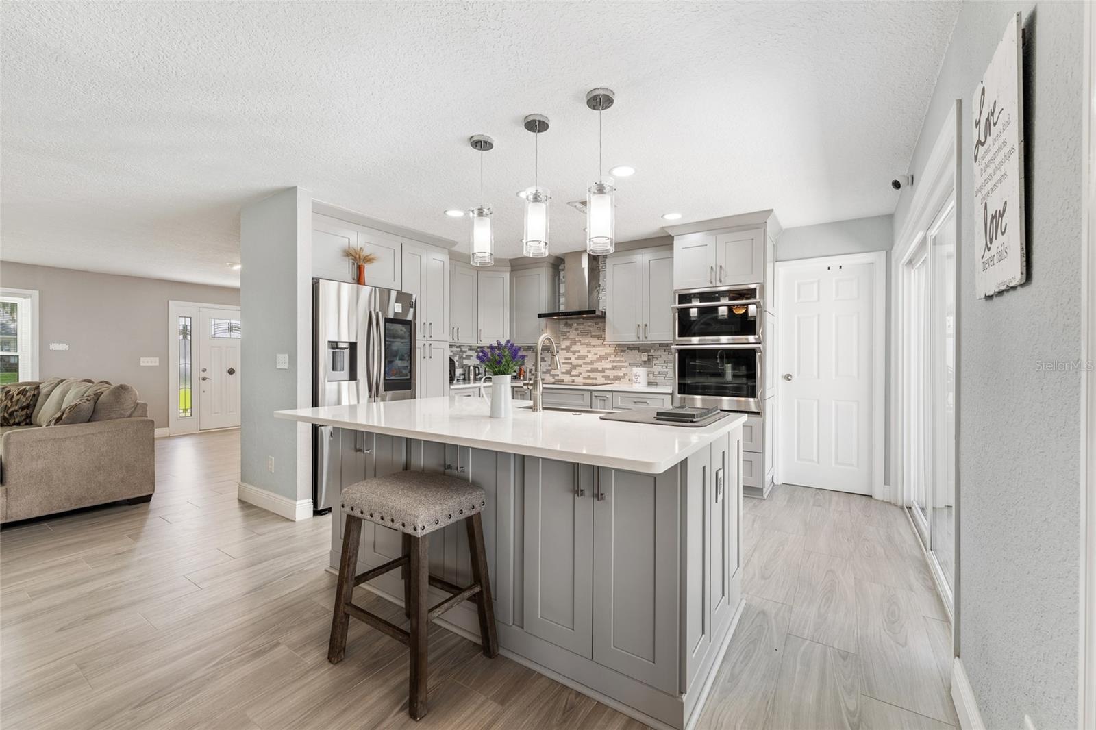 SHOREWOOD PARK - Residential