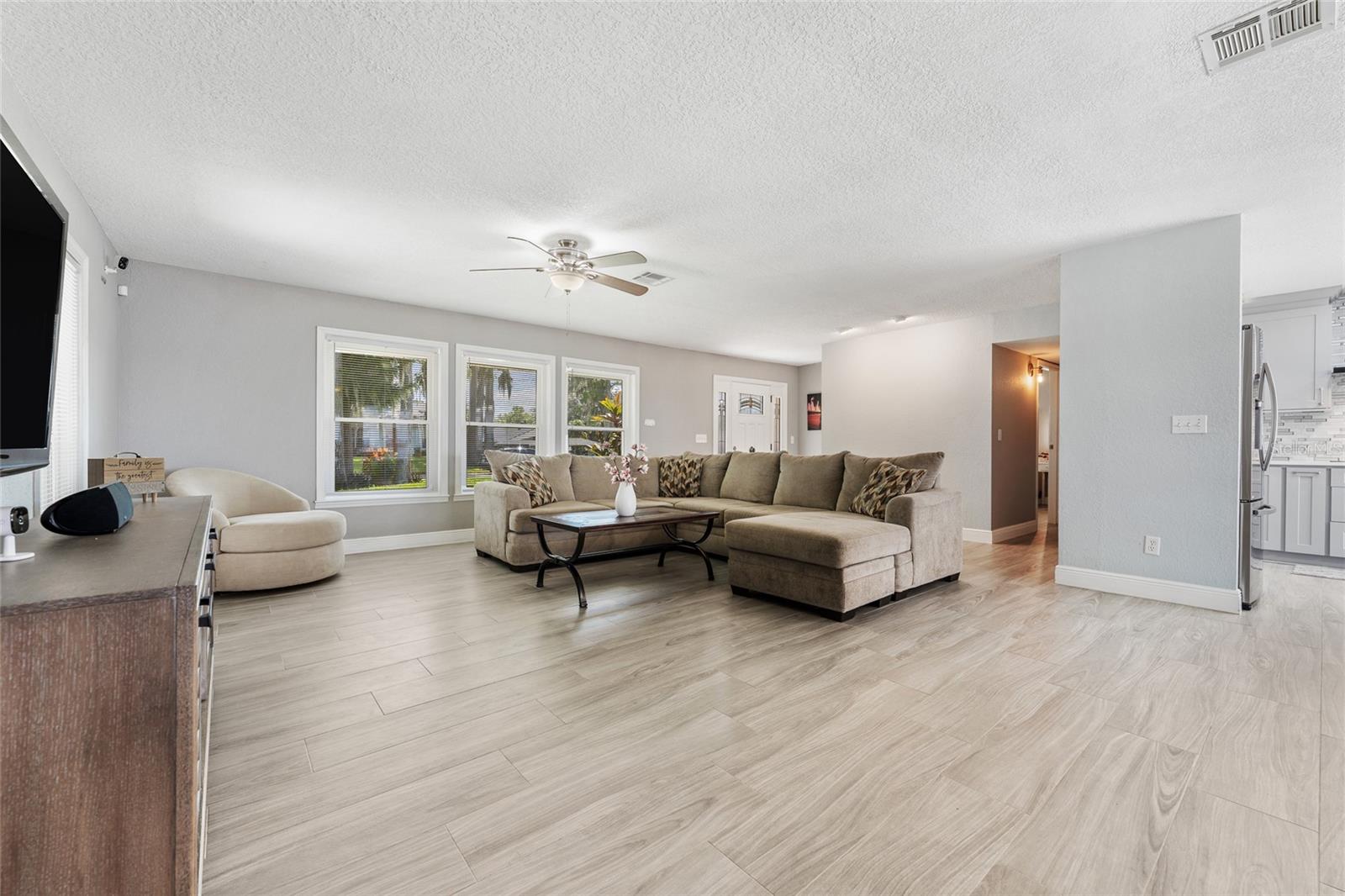 SHOREWOOD PARK - Residential