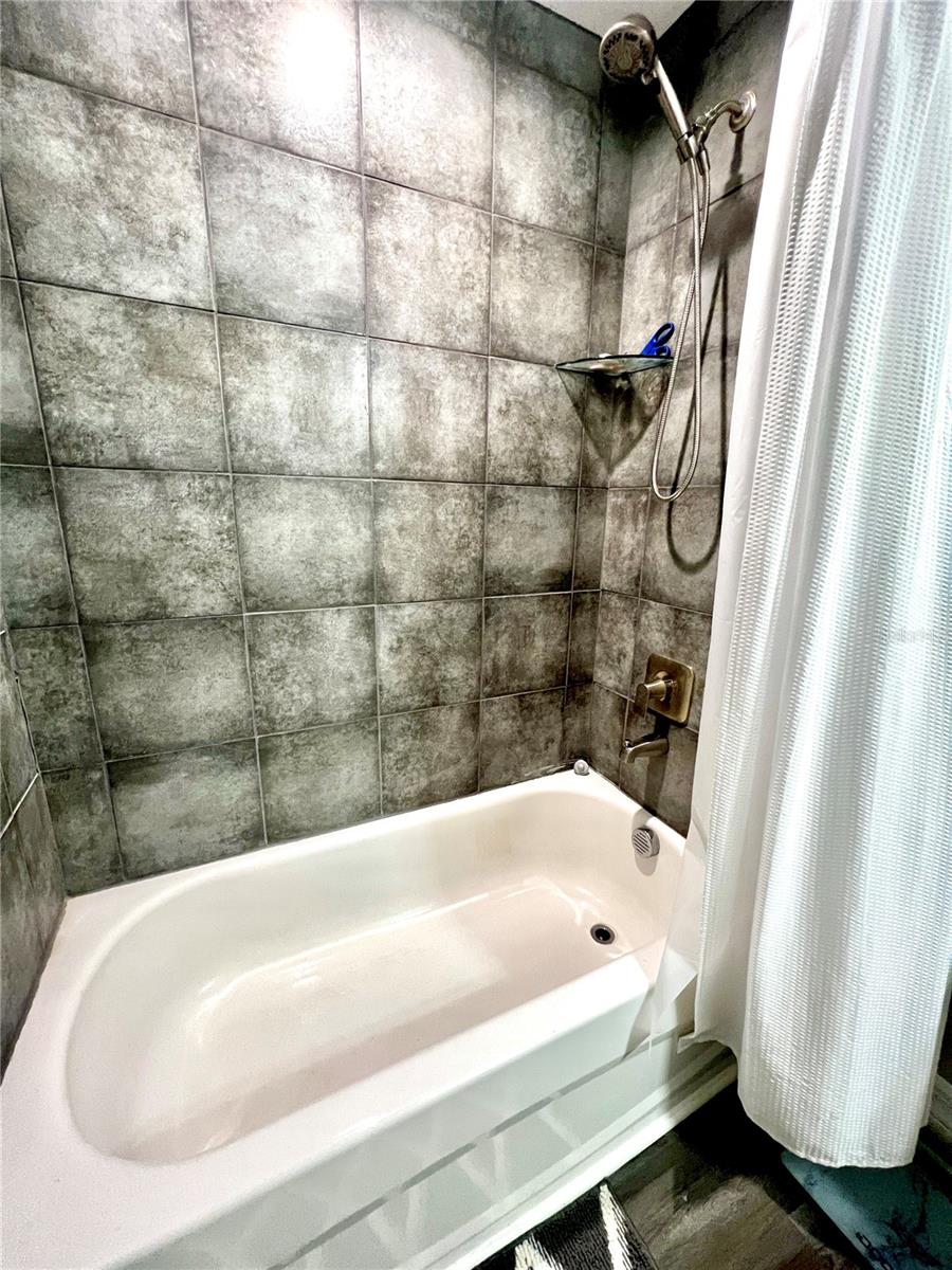 BAKERS SUB - Residential