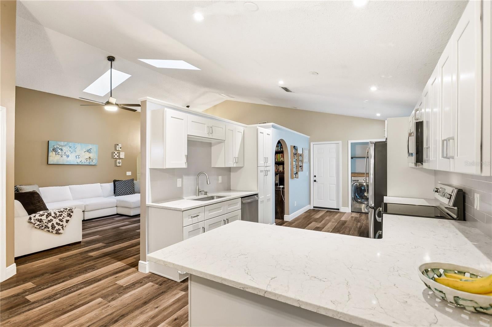 1064 KELLY CREEK CIRCLE