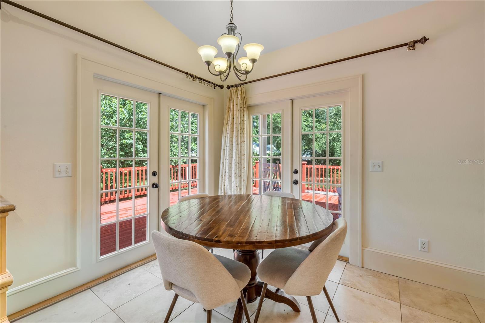 WILSONS BLK 85-86 DELAND - Residential